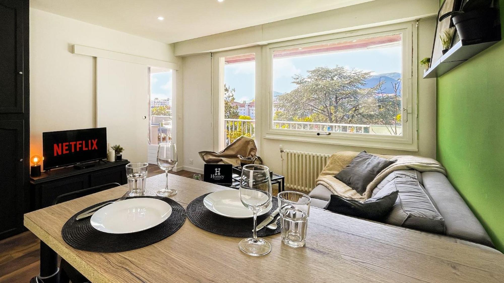 Homey The Nest - New / Balcon Prive / Free Parking Annemasse Exterior photo